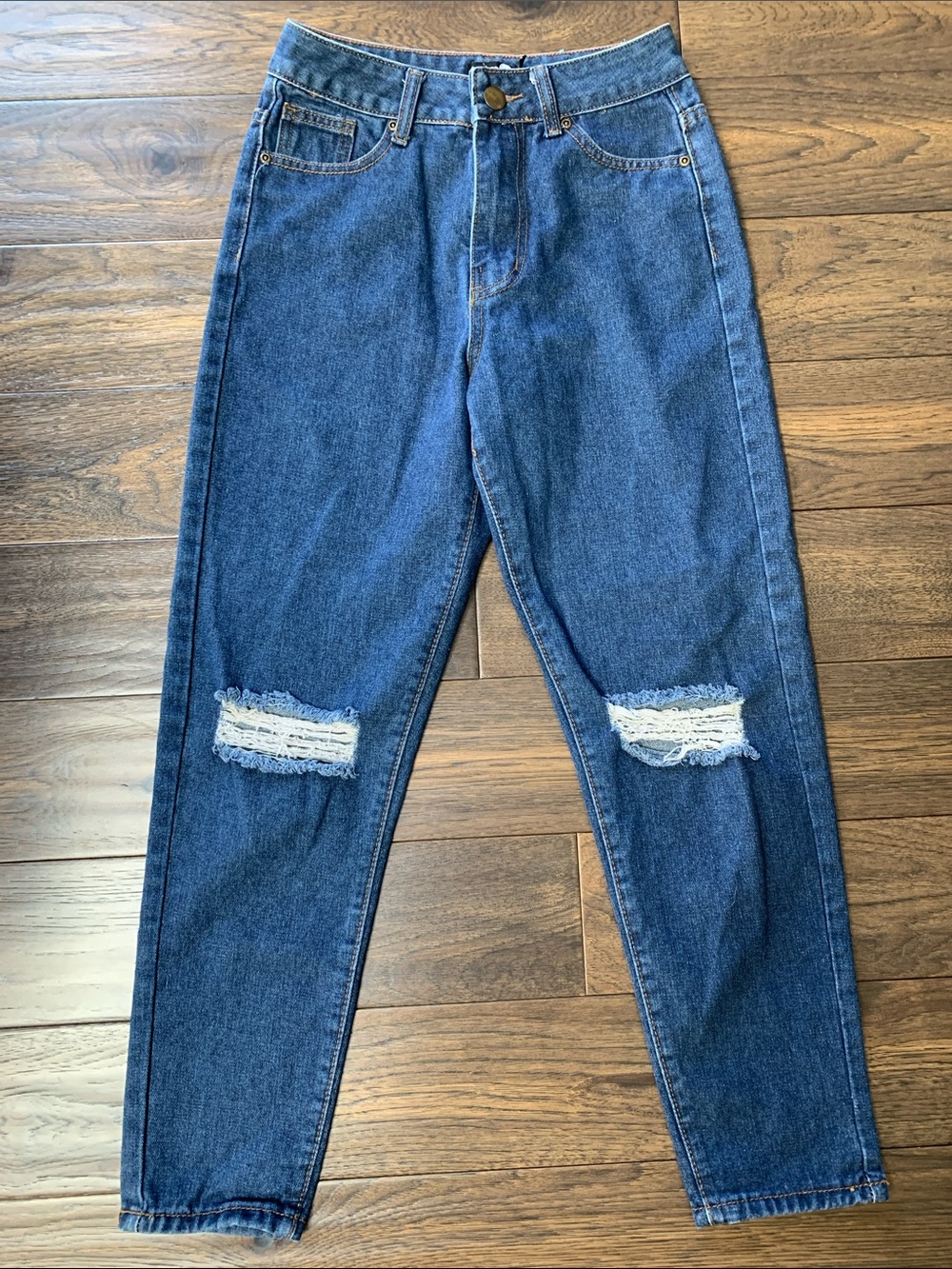 Boohoo Women's Slim Straight Ripped Blue Denim Jeans.Pre-Owned.size2 waist 26x26